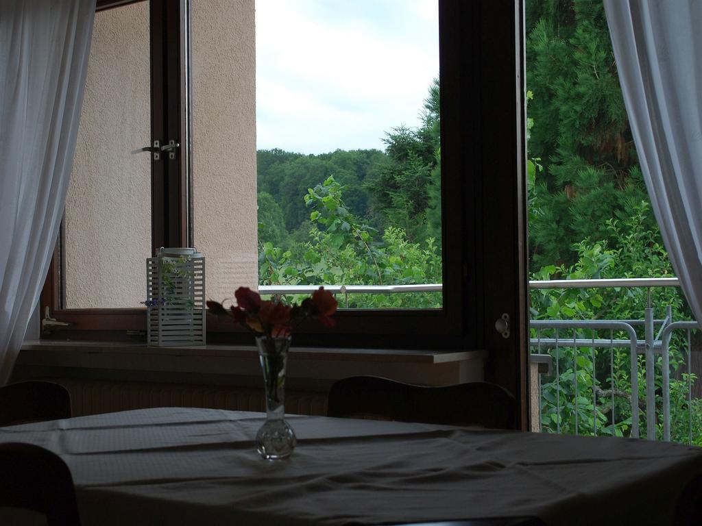 Ferienwohnung mit Pool Straubenhardt Exterior foto